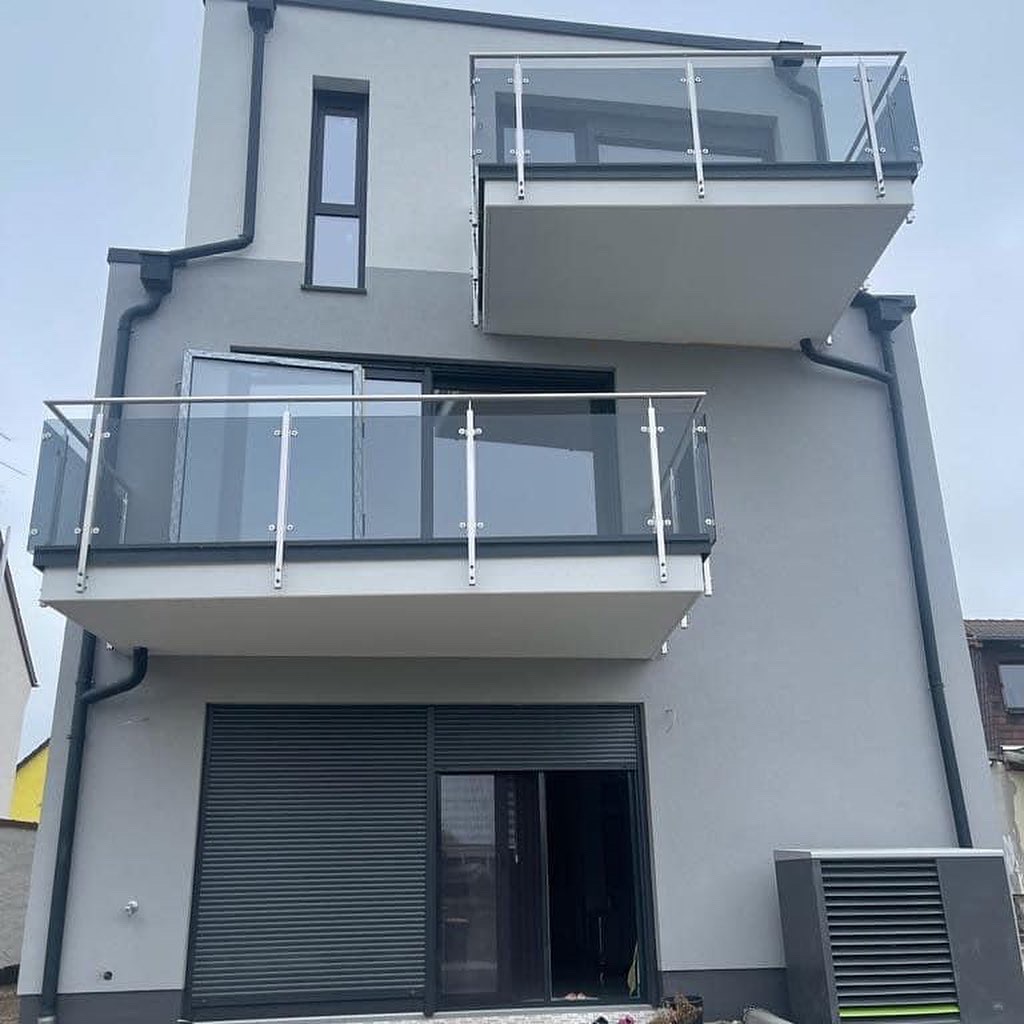 Hauptstraße 124, Hauptstraße 124, Rodgau-Weiskirchen – Rückseite mit Balkonen